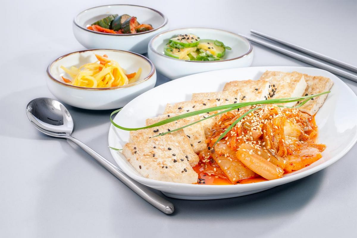 Gebratener Tofu mit Kimchi
